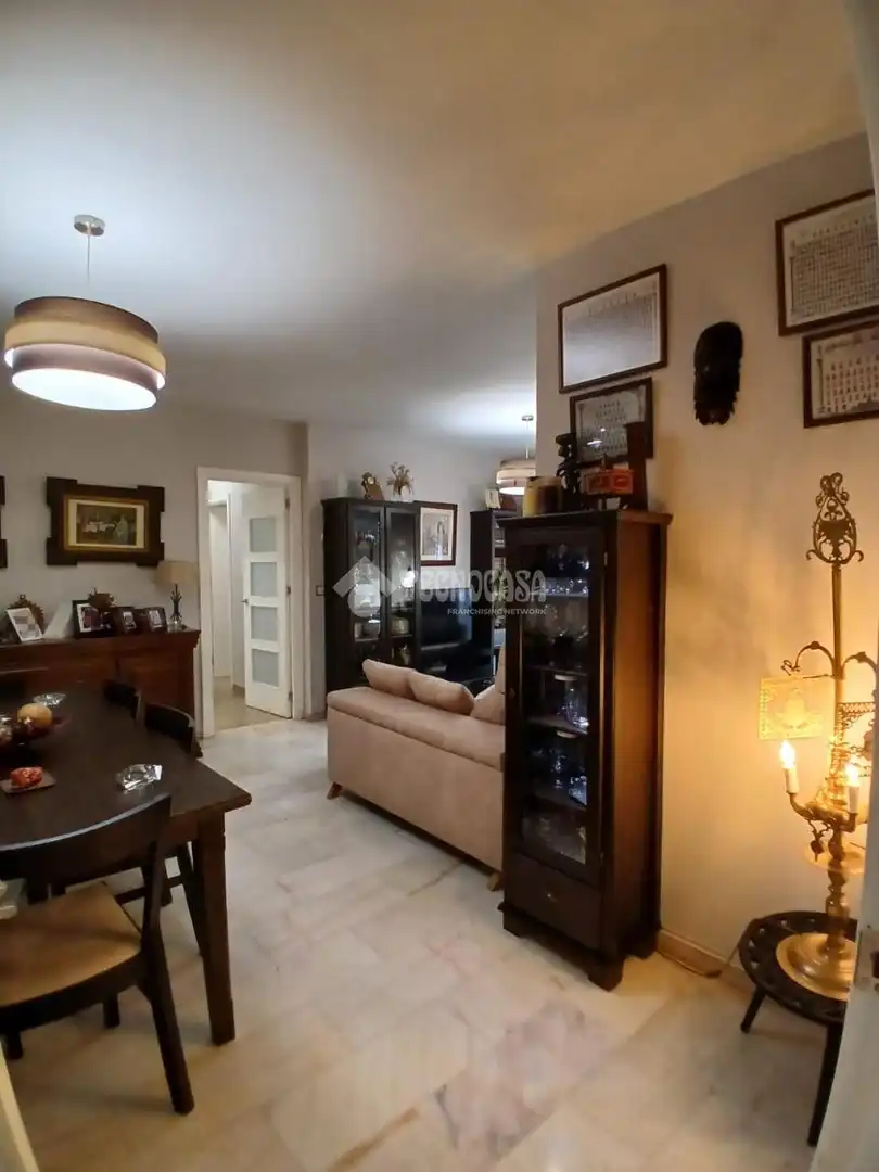 Sala de estar de Piso en venta en Sevilla con Aire acondicionado, Terraza y Balcón