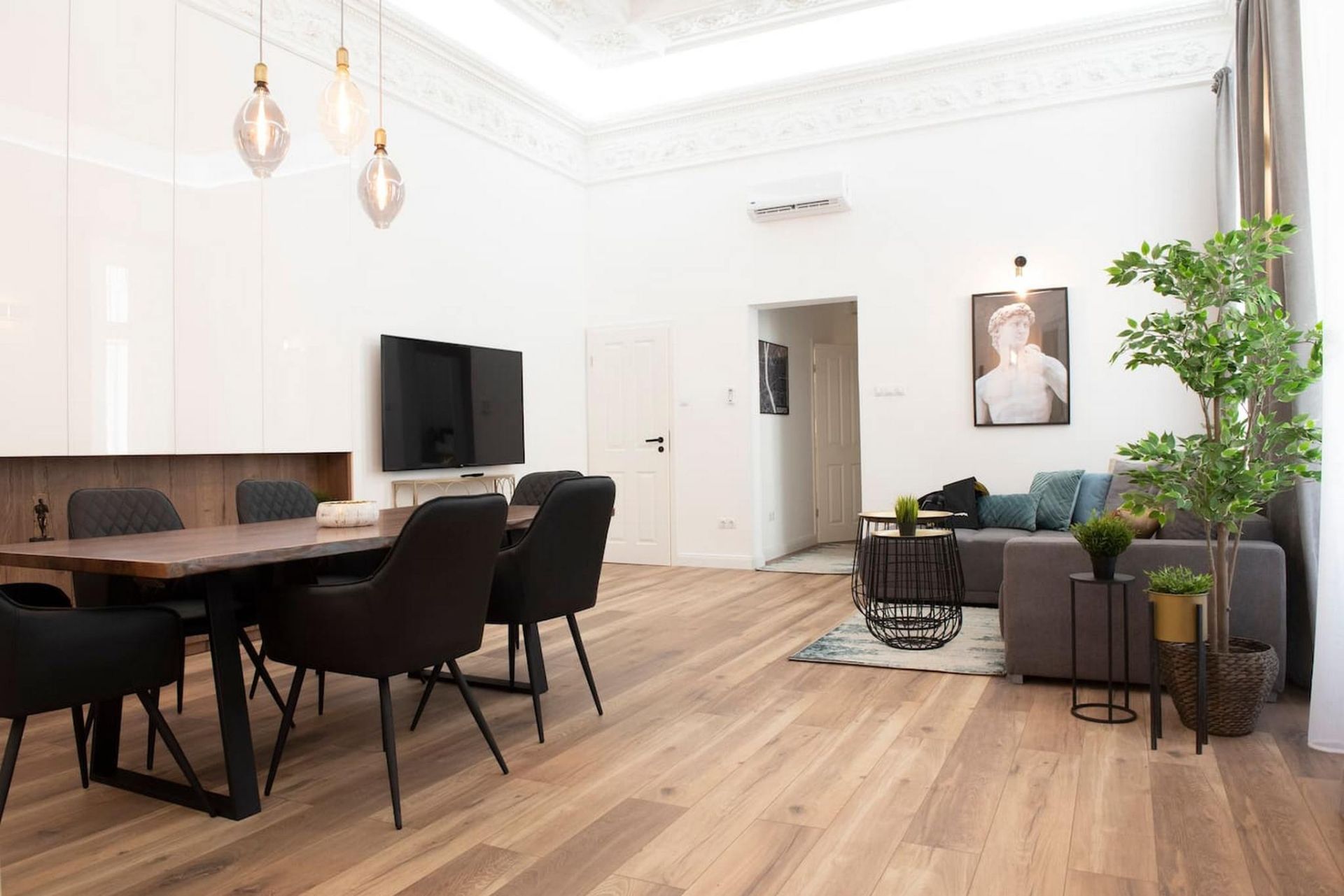 Sala d'estar de Pis de lloguer en  Barcelona Capital amb Aire condicionat, Moblat i TV