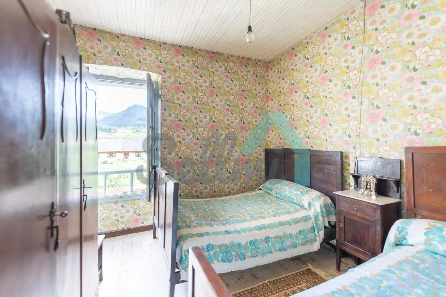 Habitación de Casa o chalet en venta en Salas con Calefacción, Jardín privado y Parquet