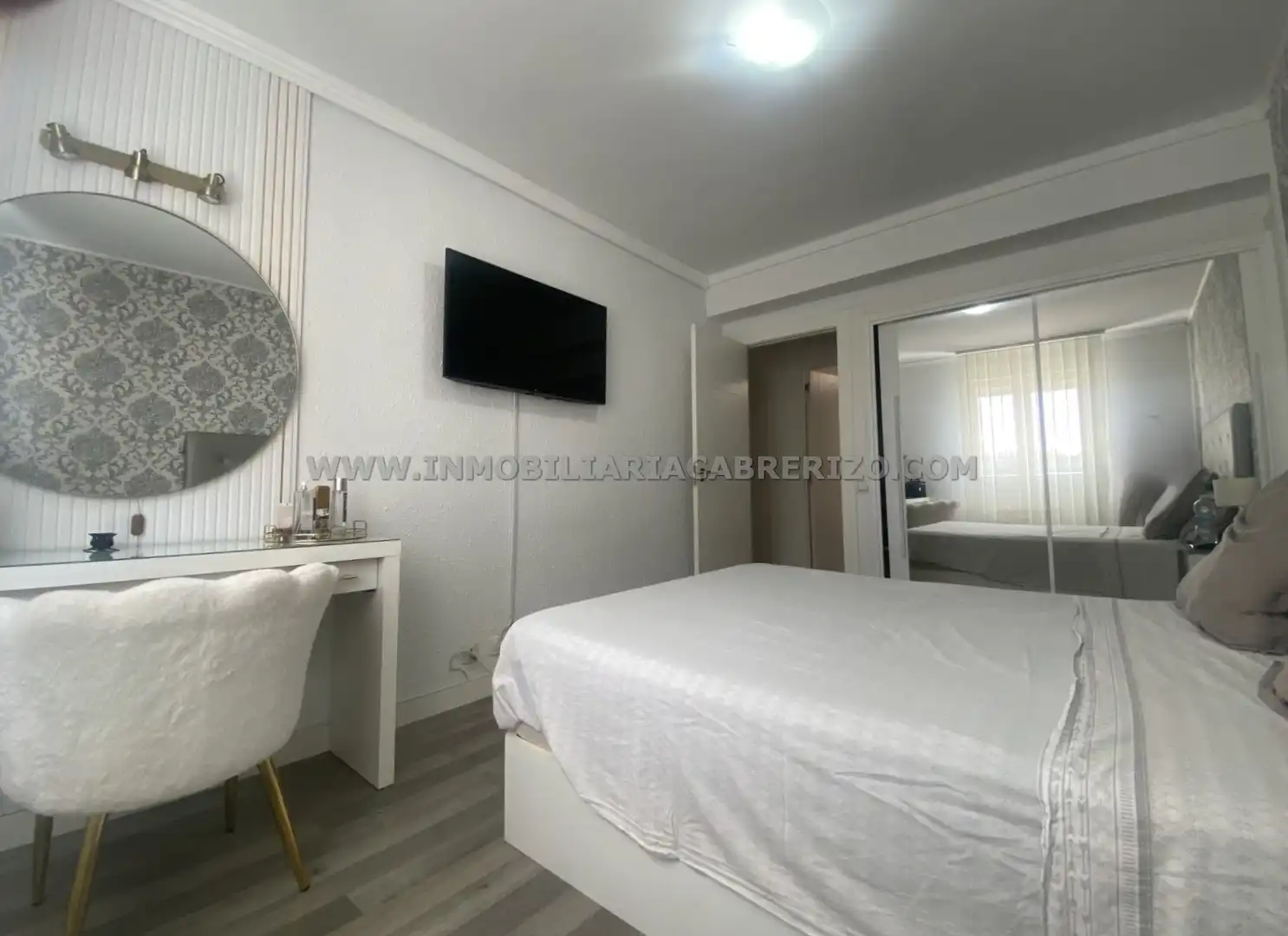 Habitación de Piso en venta en  Pamplona / Iruña con Calefacción, Parquet y Amueblado