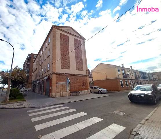 Piso en Venta en Calle Santiago en Santa Catalina - Ferial