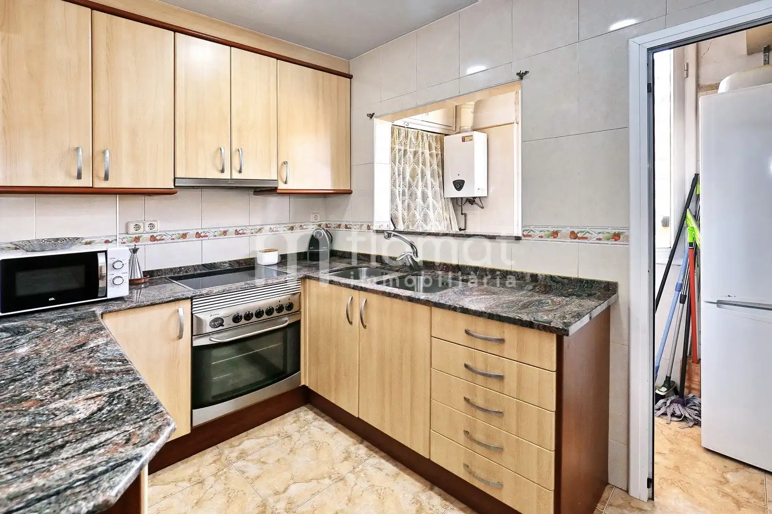 Kitchen of Flat for sale in Sabadell