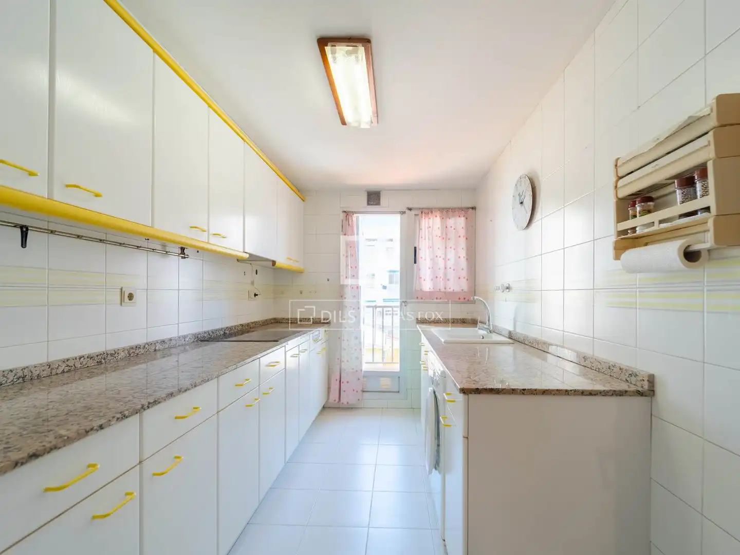 Küche von Wohnung zum Verkauf in Valencia mit Klimaanlage, Möbliert und Balkon