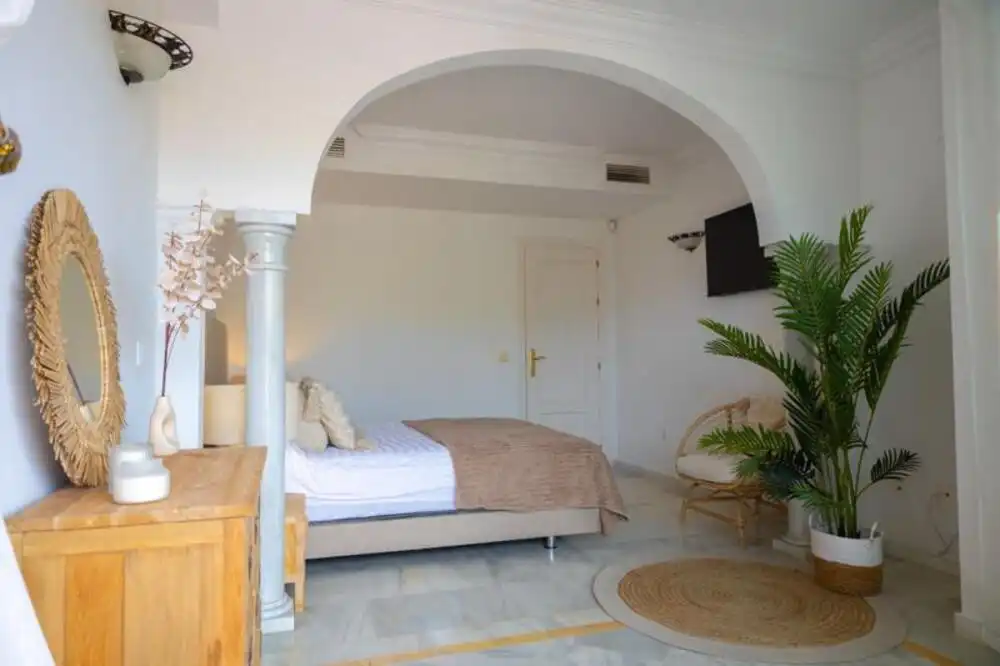 Apartament amb piscina en venda a Nueva Andalucía, imagen 3