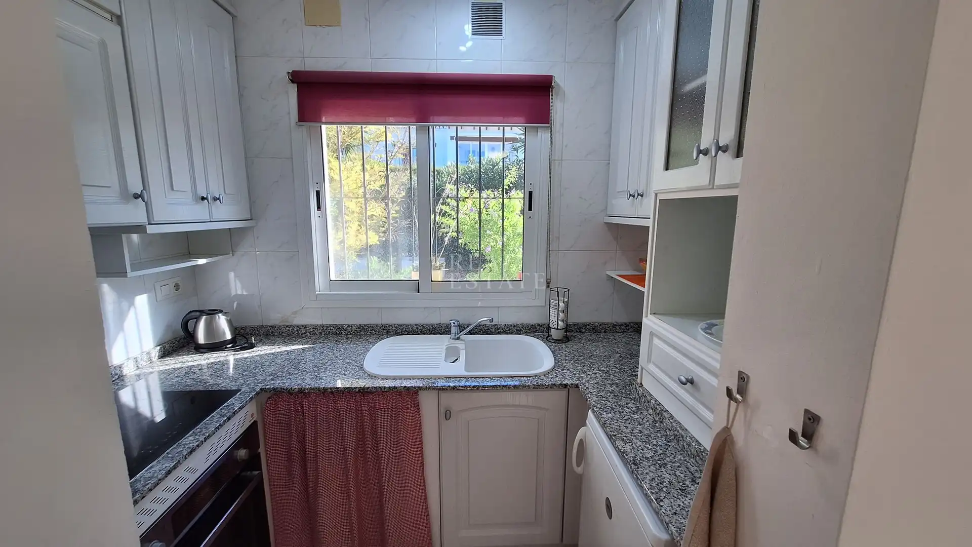 Casa con piscina in vendita a Urbinisation Puerta Del Valle, imagen 10