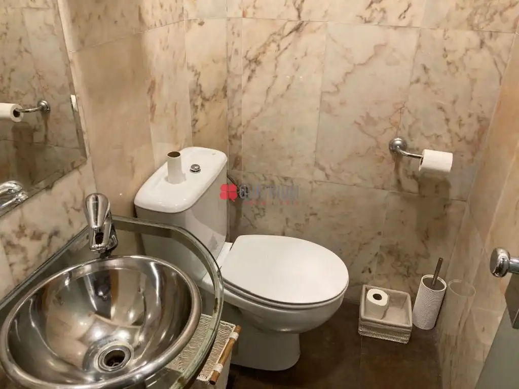 Bathroom of Commercial properties for sale in Santiago de Compostela   with Air Conditioner and Furnished