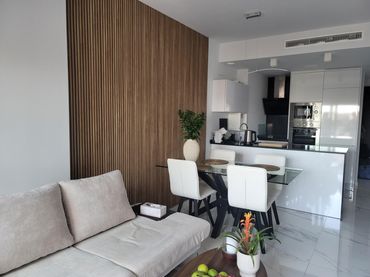 Apartment with balcony for sale in Calle 03186