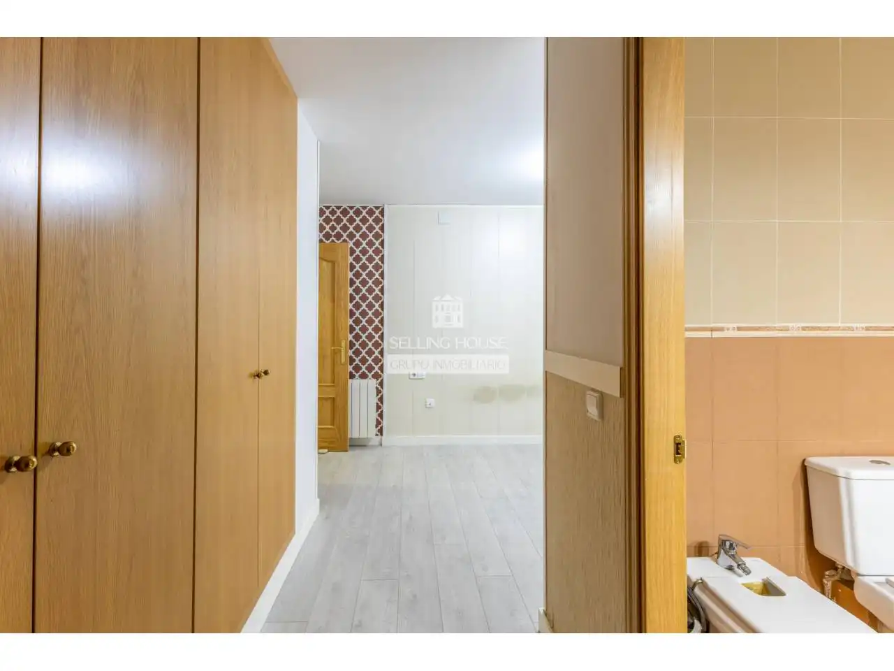 Flat for sale in Valencia  with Heating, Parquet flooring and Balcony