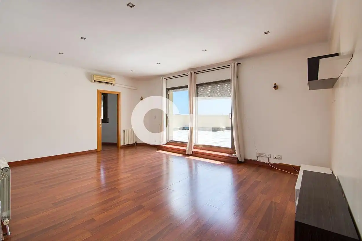 Ático en venta en Castelldefels con Calefacción, Parquet y Terraza