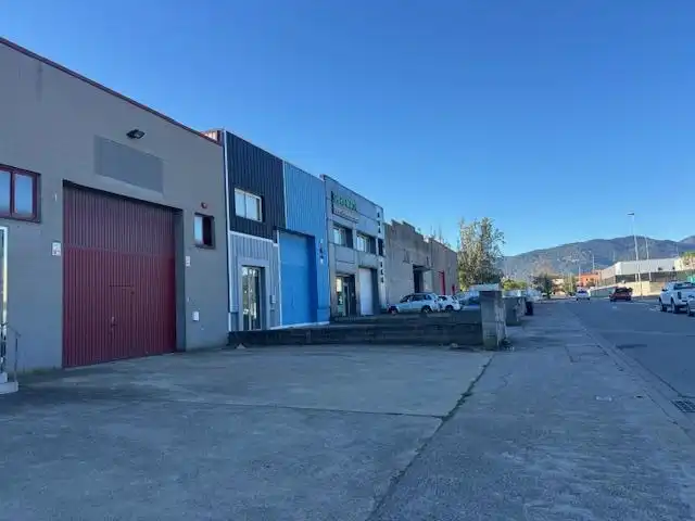 Exterior view of Industrial buildings for rent in Banyoles, Girona
