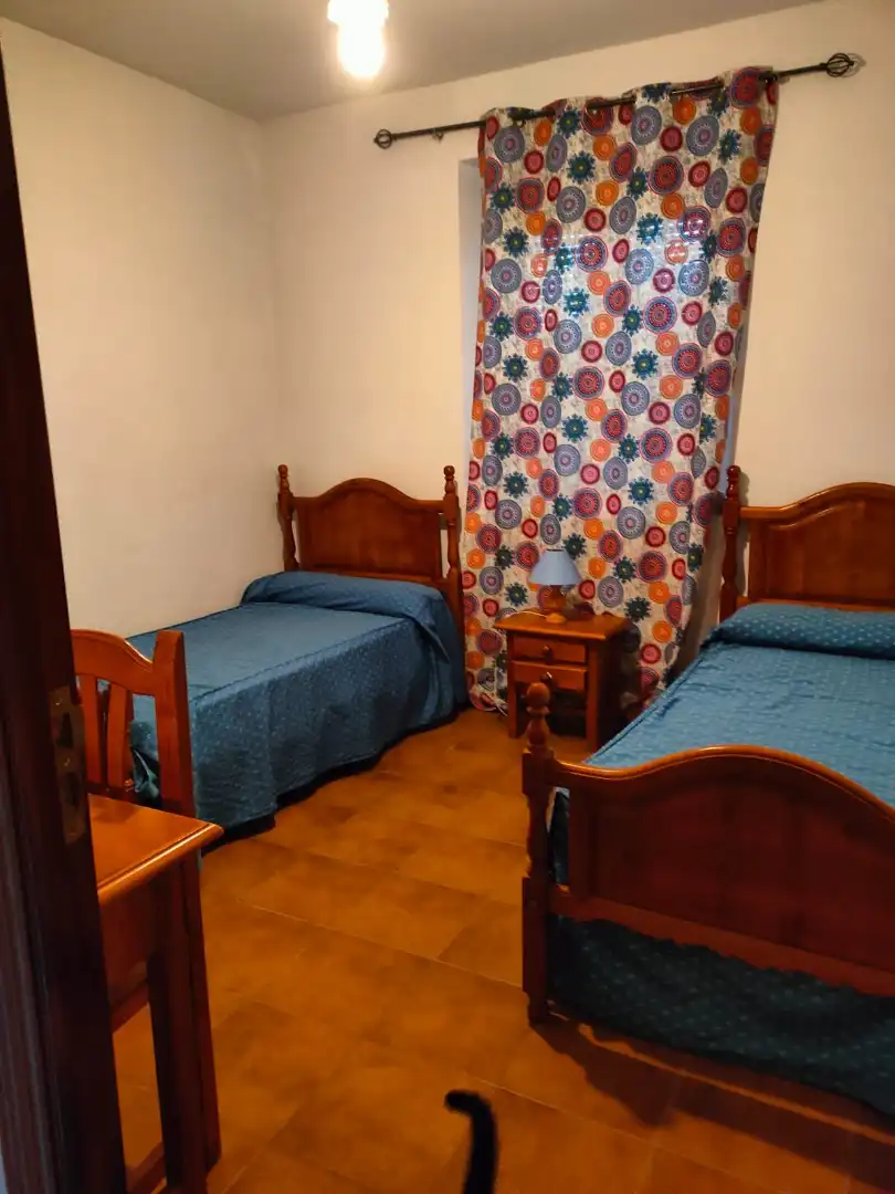 Dormitori de Casa o xalet de lloguer en Villagarcía de la Torre amb Jardí privat, Piscina i Moblat