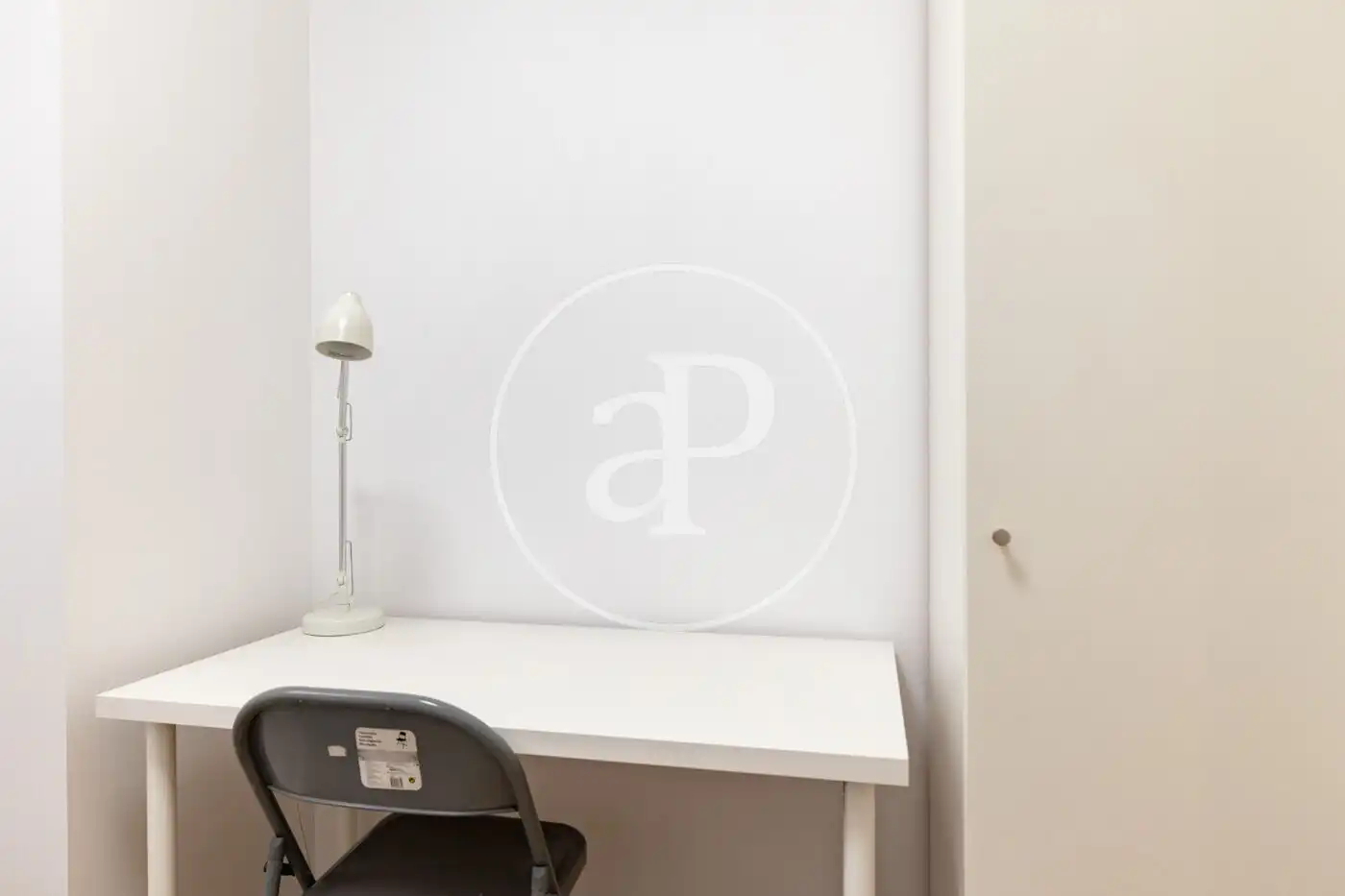 Flat for sale in Barcelona  with Air Conditioner, Heating and Community pool