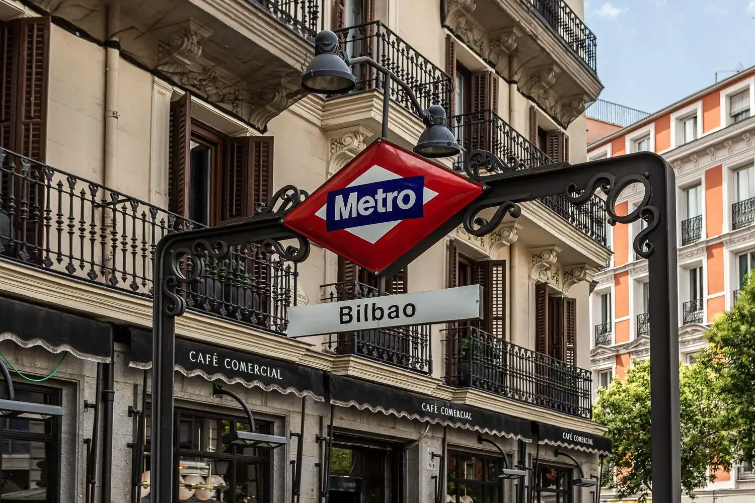 Außenansicht von Wohnung zur Miete in Madrid mit Klimaanlage, Heizung und Möbliert