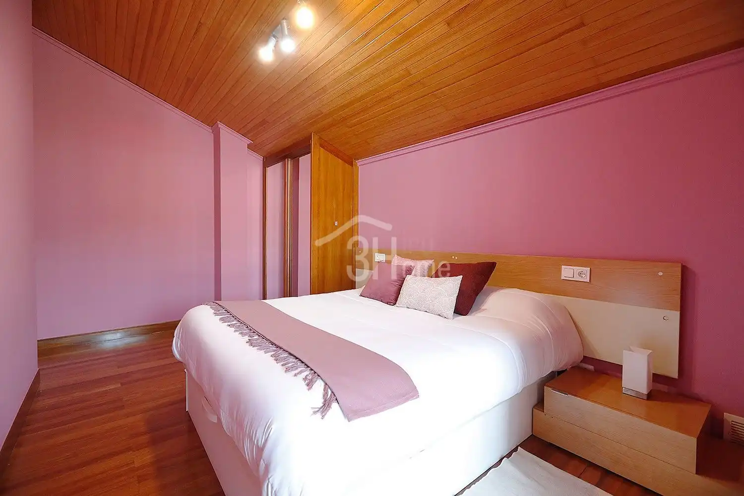 Bedroom of Flat for sale in Irun   with Air Conditioner, Heating and Terrace