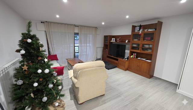 Piso en Venta en Camino del PPO, 1 en Residencial Jarama