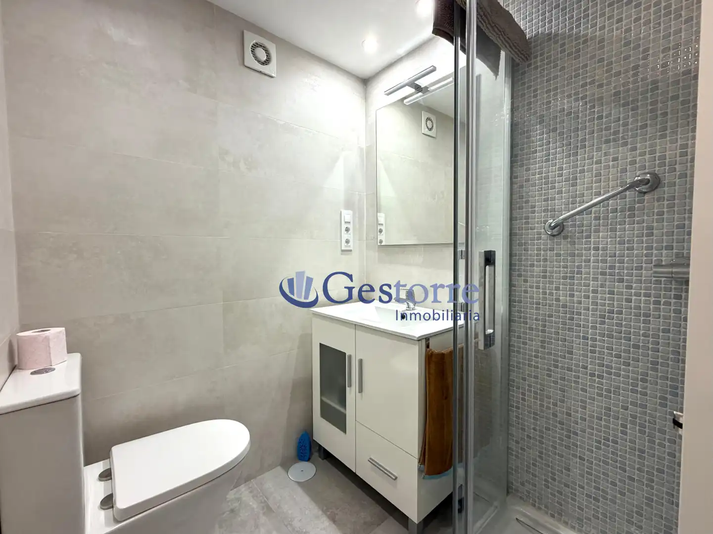 Flat for rent in Oviedo - CL VICTOR HEVIA, Vallobín