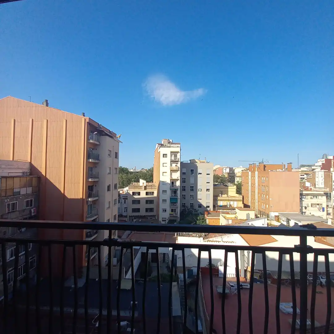 Flat with lift for sale in Carrer de Bac de Roda, imagen 3