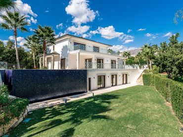 Casa con piscina in vendita a Nueva Andalucía