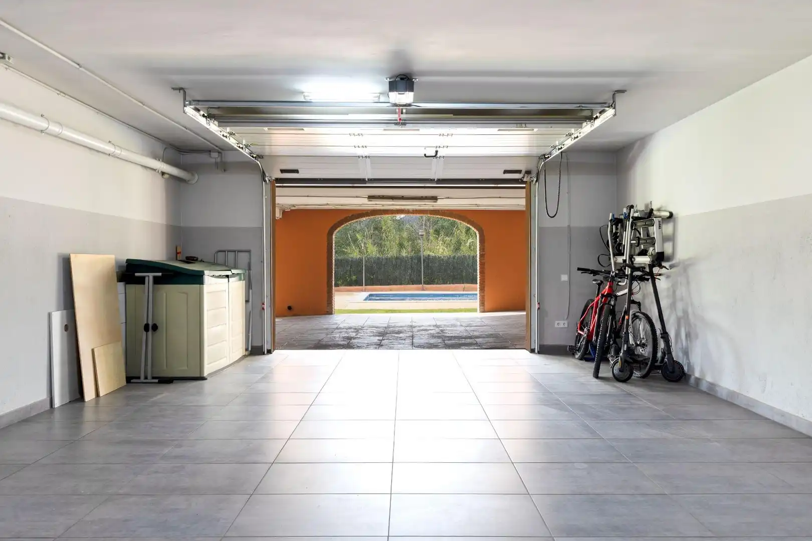 Haus oder Chalet zum Verkauf in Viladecavalls mit Klimaanlage, Heizung und Privatgarten