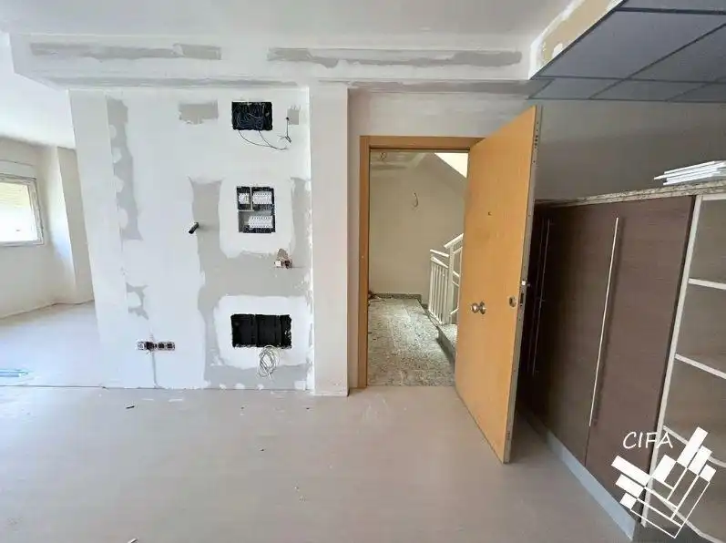 Flat with lift for sale in Calle MONTEJURRA, imagen 4