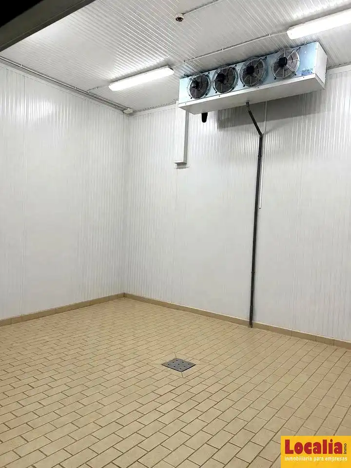 Nave industrial en venta en Cartes