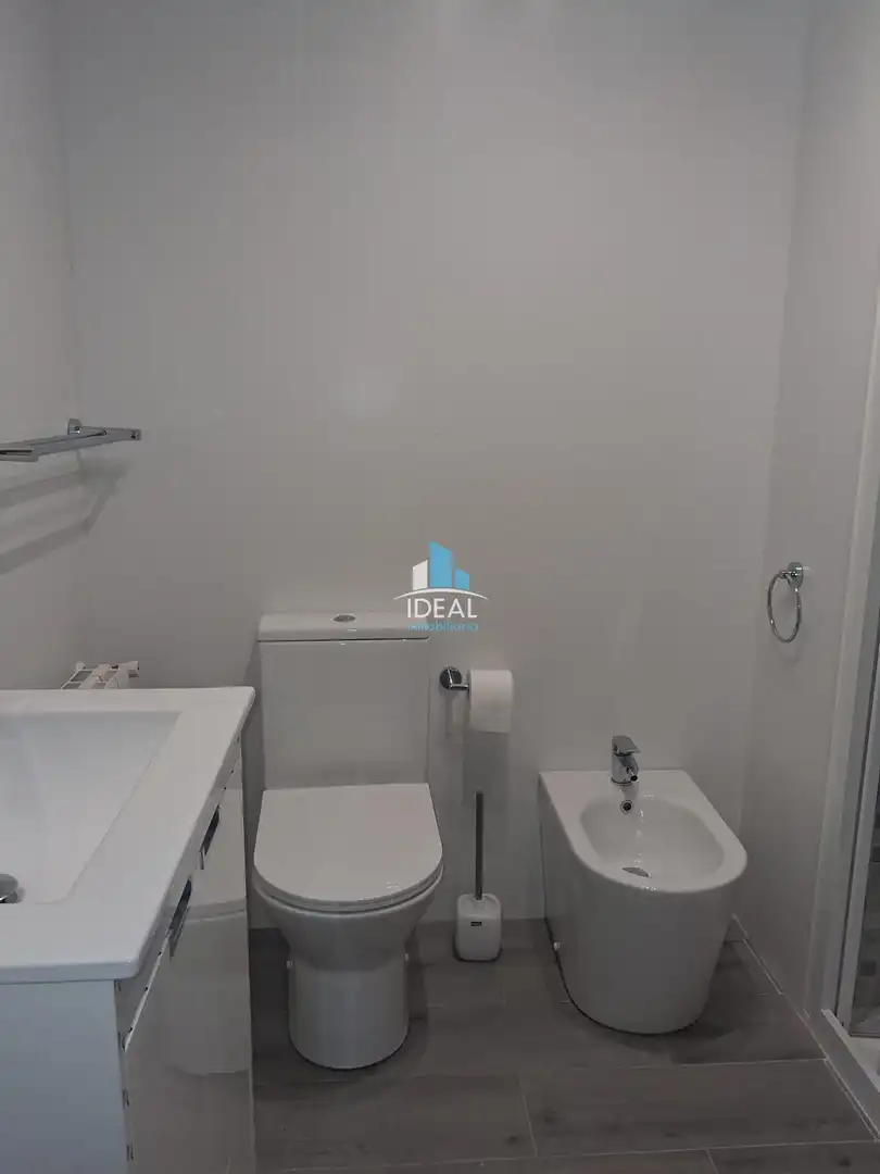 Bathroom of Flat for sale in Don Benito  with Air Conditioner, Heating and Furnished