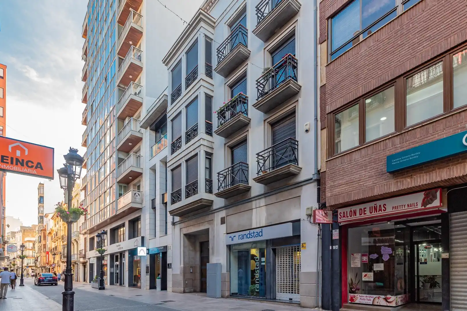 Vista exterior de Pis en venda en Castellón de la Plana / Castelló de la Plana amb Calefacció i Moblat