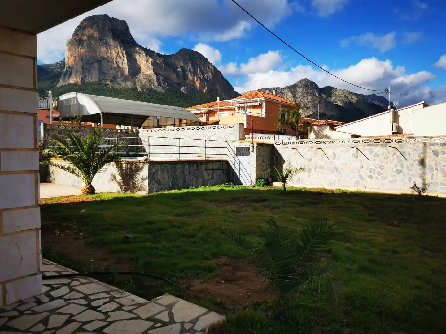 Vista exterior de Casa o chalet de alquiler en Polop con Calefacción, Jardín privado y Terraza