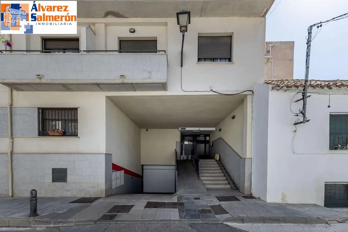 Vista exterior de Àtic en venda en Alhendín