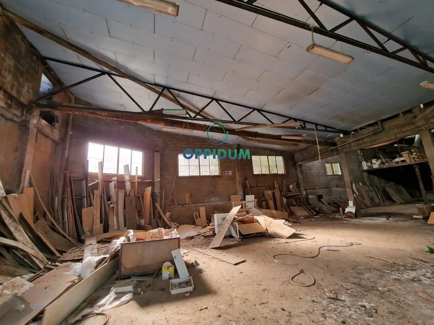 Industrial buildings for sale in Touro