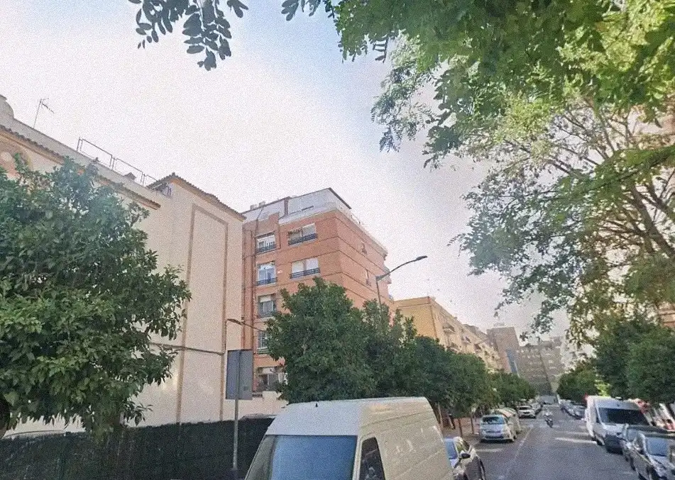 Exterior view of Flat for rent in Sevilla  with Air Conditioner and Furnished