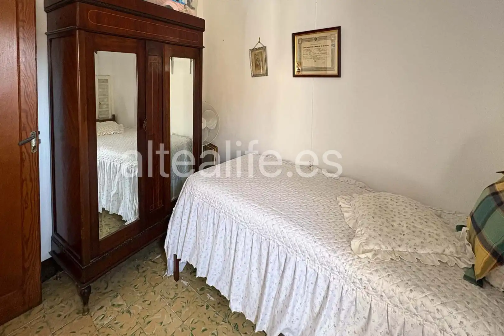 Habitación de Casa adosada en venta en Polop con Aire acondicionado, Trastero y Balcón
