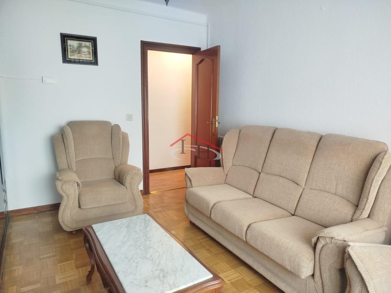 Living room of Flat to rent in León Capital   with Heating, Parquet flooring and Terrace