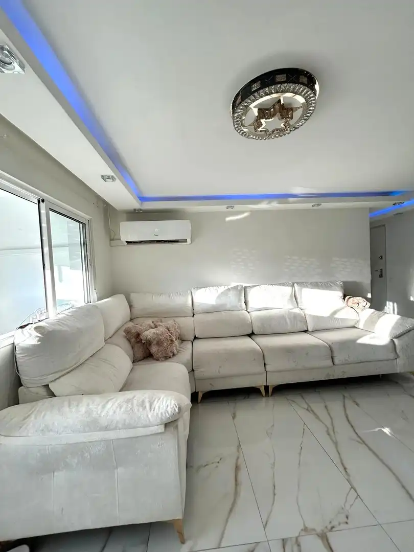 Living room of Flat for sale in Sevilla  with Air Conditioner and Terrace