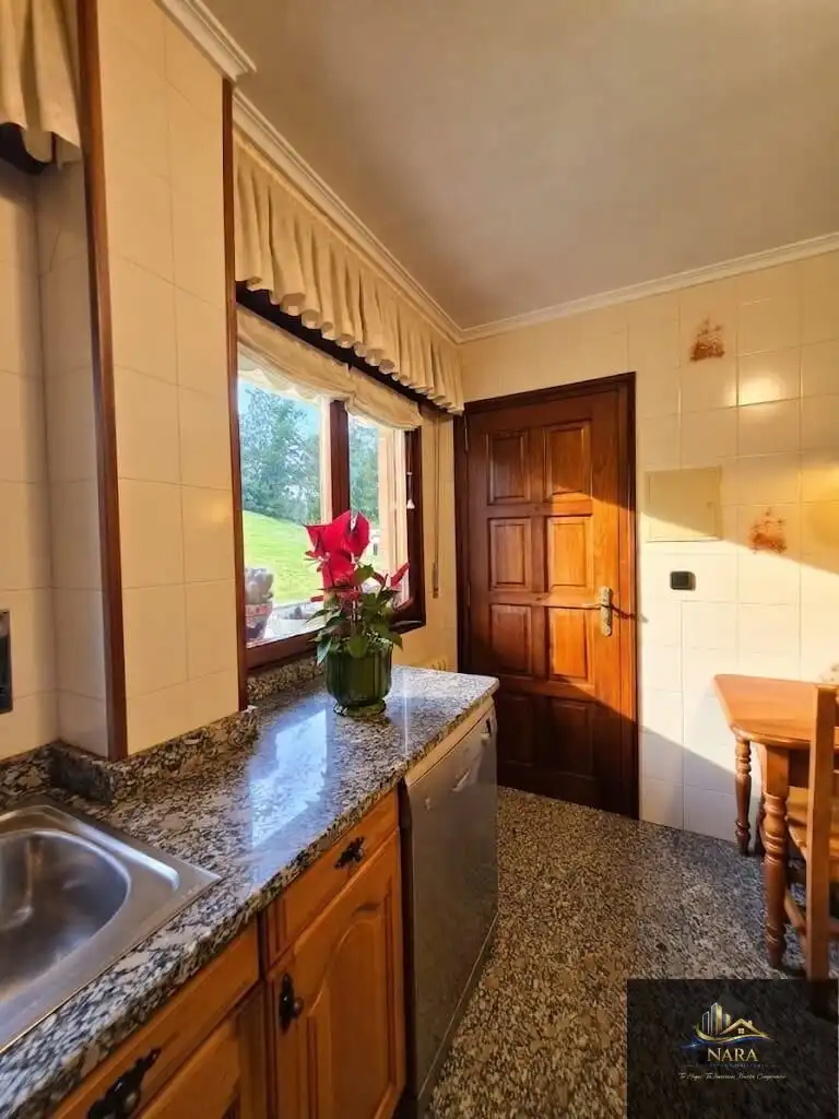 Kitchen of Houses for sale in Torrelavega   with Heating, Private garden and Parquet flooring
