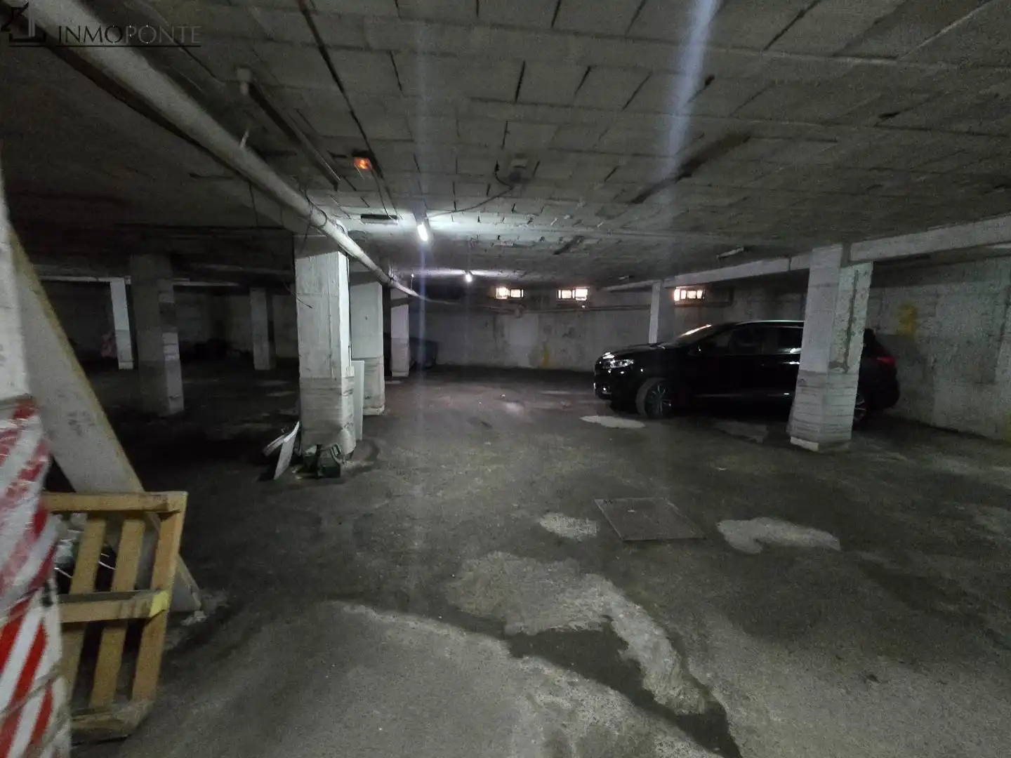 Garage for sale in Pontevedra Capital 