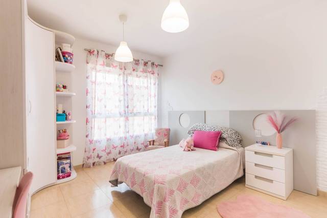 Dúplex en Venta en Calle CARMONAS en Zarandona