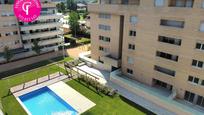 Swimming pool of Flat for sale in Girona Capital  with Air Conditioner, Swimming Pool and Balcony