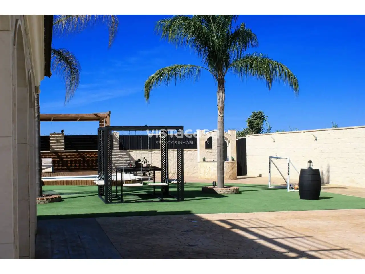 Vista exterior de Casa o chalet en venta en Carmona con Aire acondicionado, Calefacción y Jardín privado