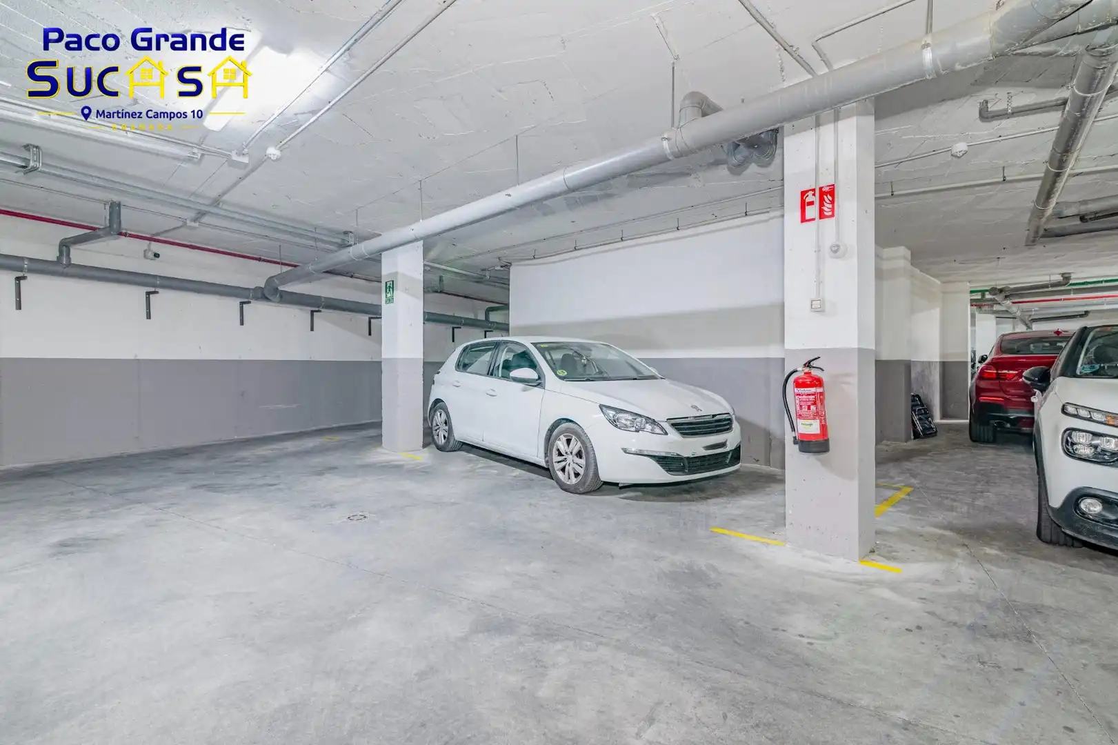 Parkplatz von Erdgeschoss zum Verkauf in La Zubia mit Klimaanlage, Heizung und Möbliert