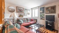 Living room of Flat for sale in  Madrid Capital