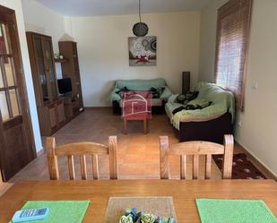 Sala d'estar de Casa o xalet en venda en Villar de Rena amb Terrassa