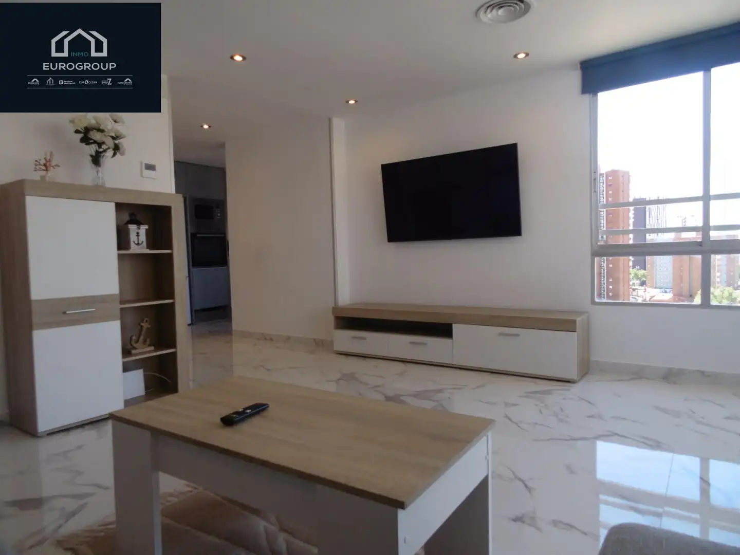 Sala de estar de Apartamento de alquiler en Benidorm con Aire acondicionado, Calefacción y Amueblado