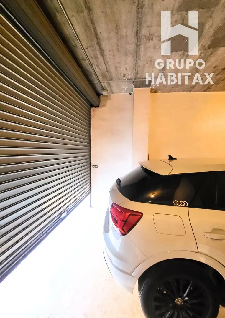 Aparcament de Local en venda en Montcada i Reixac