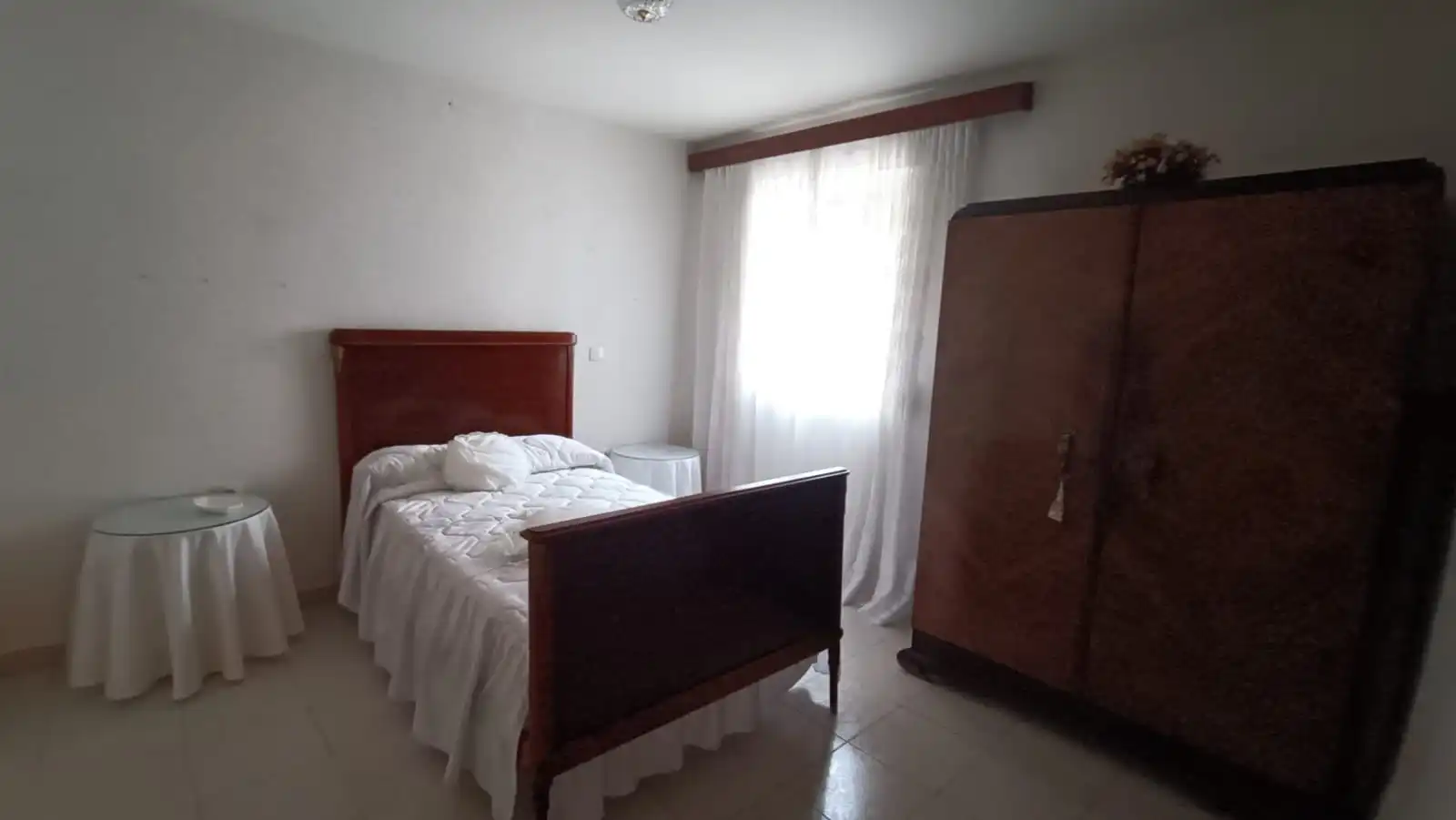 Habitación de Casa adosada en venta en Talamanca de Jarama con Calefacción, Jardín privado y Internet
