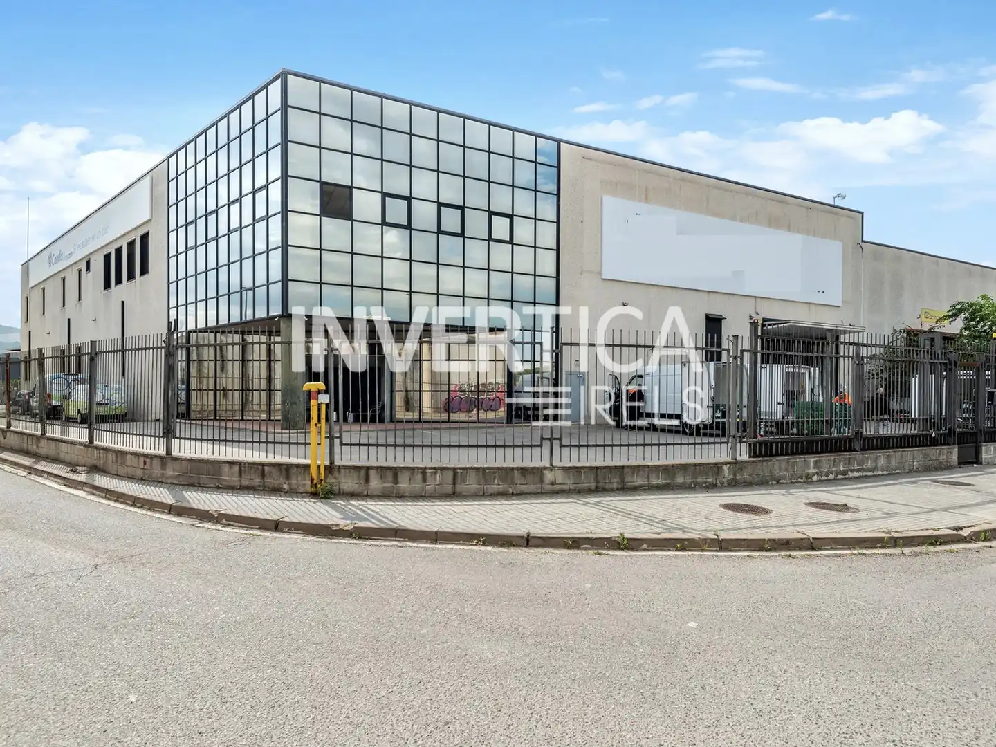 Industriegebäude mit Aufzug zur Miete in Carrer Pla de Matabous 40