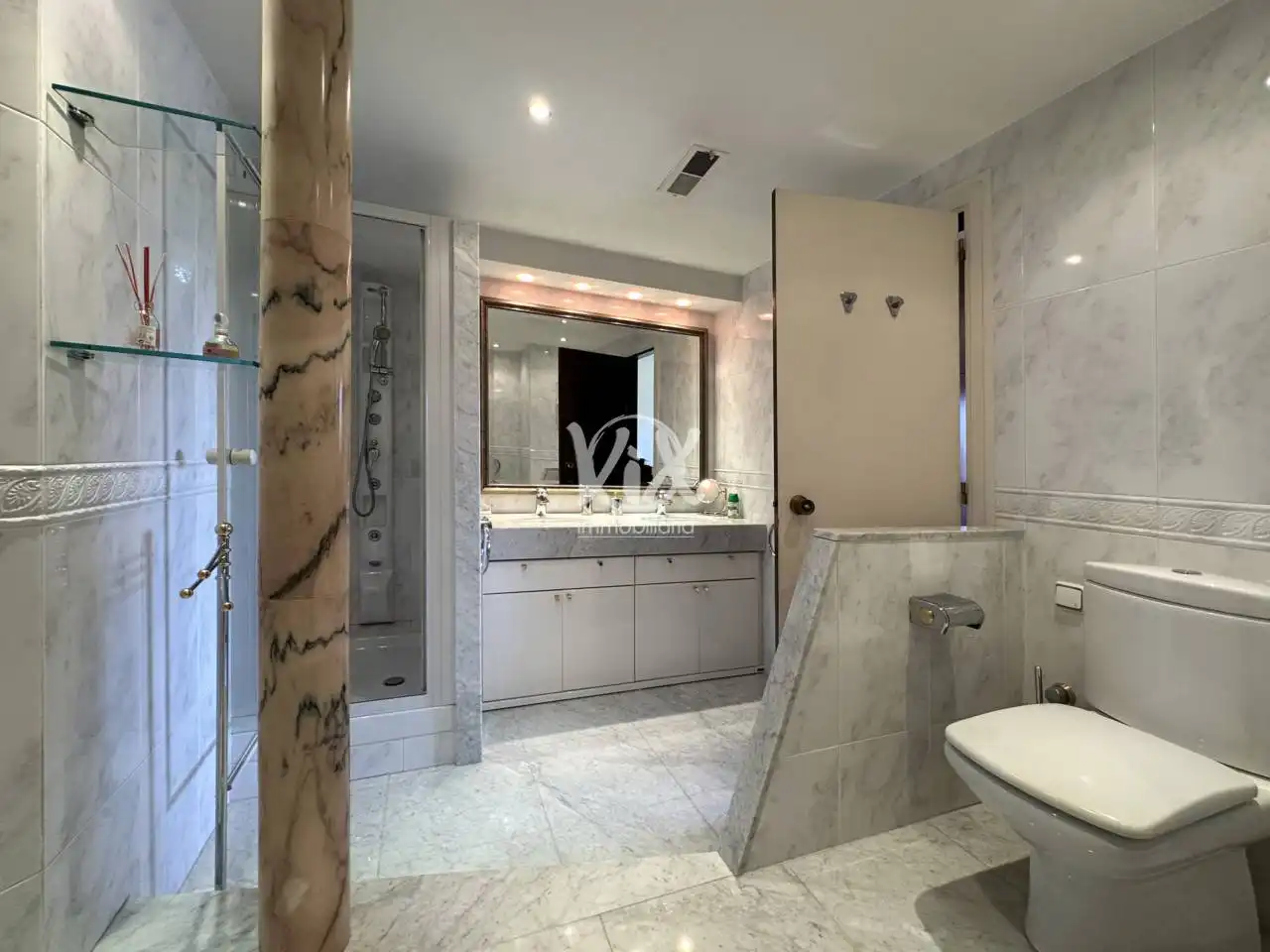 Baño de Piso en venta en Mataró con Aire acondicionado, Calefacción y Terraza