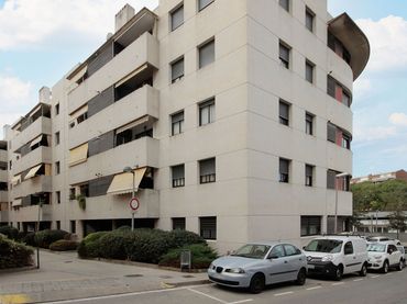 Pis amb ascensor en venda a Pj Castellón