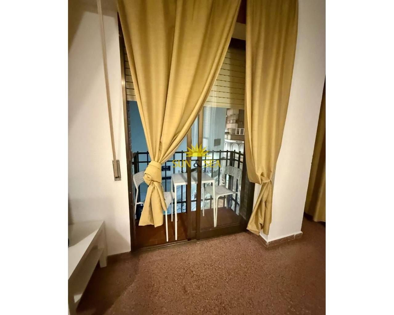 Terrassa de Apartament de lloguer en  Murcia Capital amb Calefacció, Terrassa i Moblat