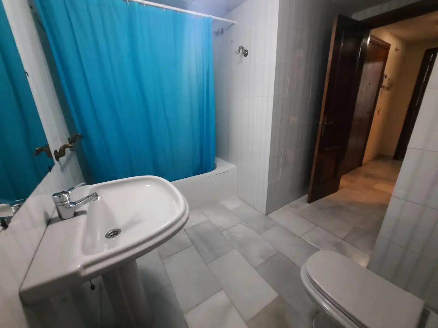 Apartament amb ascensor de lloguer a Maria Auxiliadora - Barriada de Llera, imagen 9